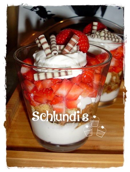 Erdbeer-Quark-Tiramisu – Schlundis