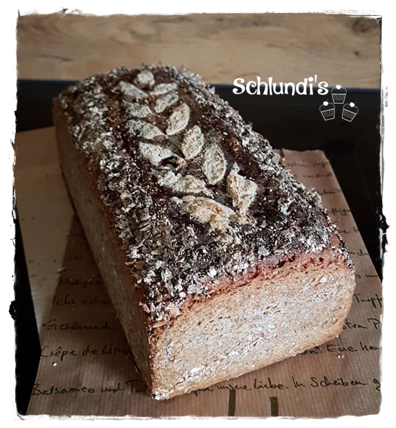 Vollkorn-Urdinkel-Saatenbrot